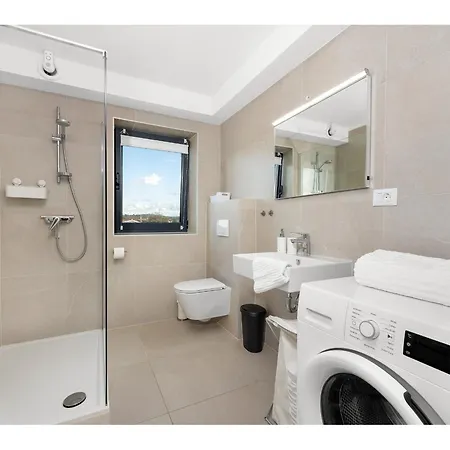 Casa Seaview Apartman Funtana